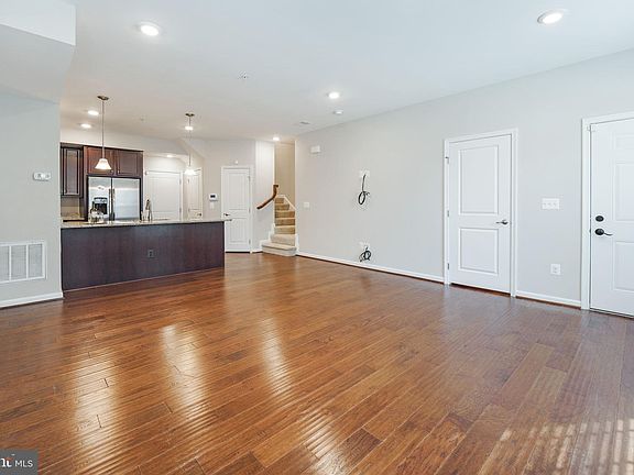 4th image of 3564 Briarwood Dr