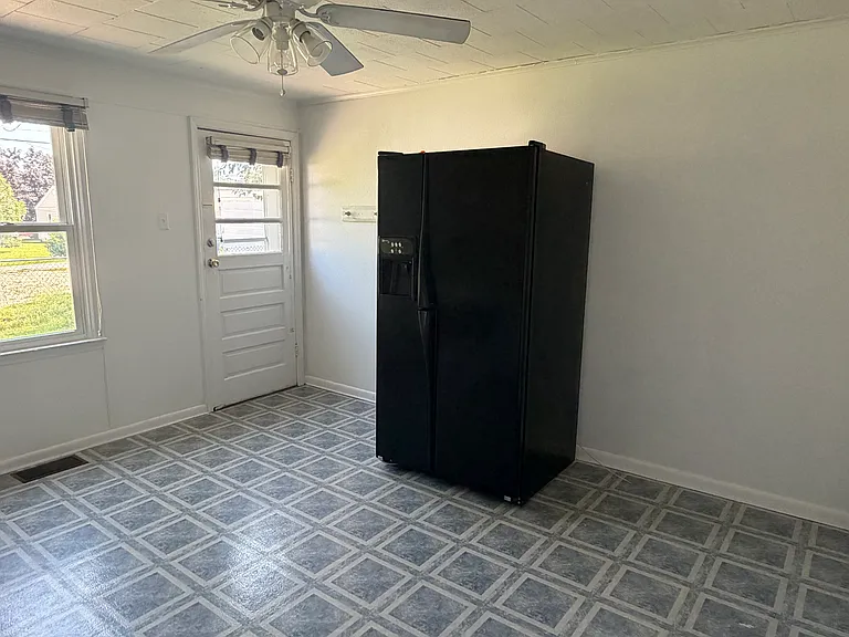 1020 E Wheeler St — Photo 4