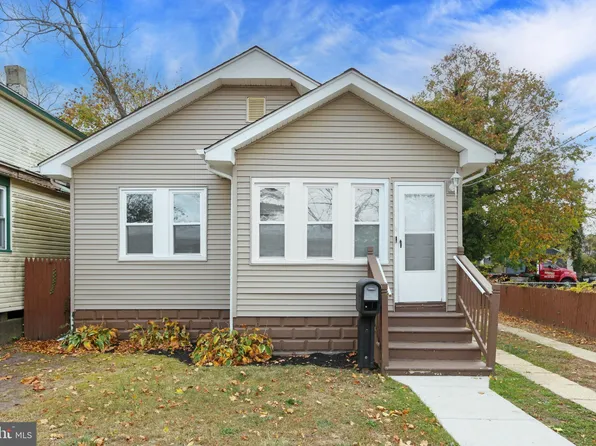 5 Loraine Ave, Pleasantville, NJ 08232