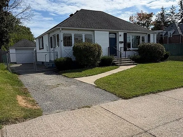 67 Bowles Park, Springfield, MA 01104