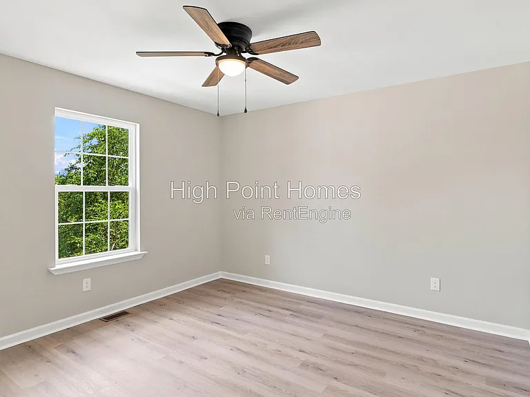 3408 Jones St #1 — Photo 15