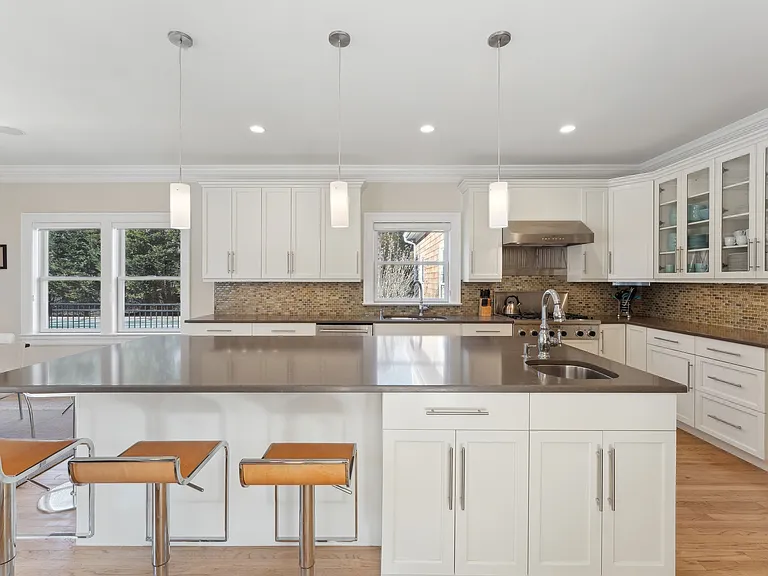 11 Arbutus Rd — Photo 10