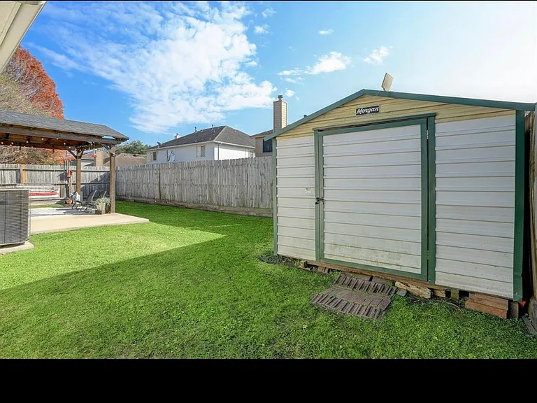 4508 Stonebridge Dr — Photo 20