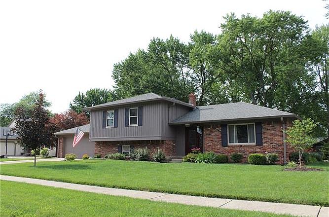 1st image of 810 Knollwood Dr