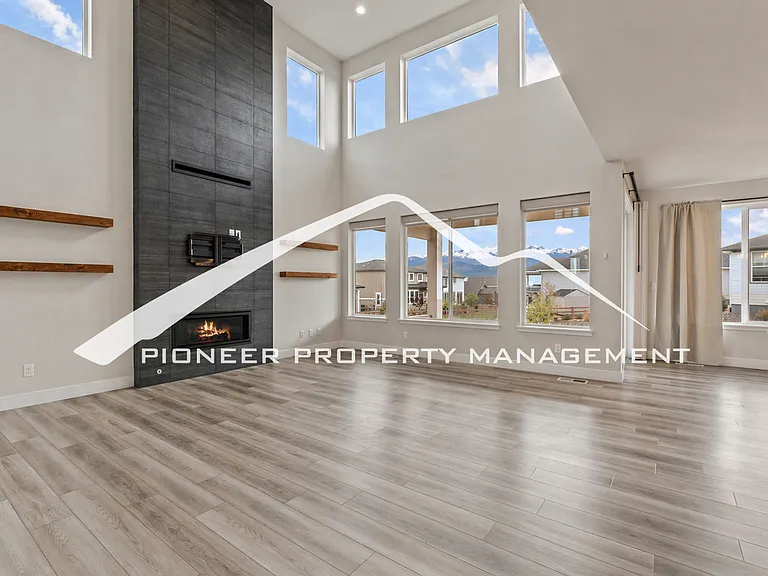 9304 Bugaboo Dr — Photo 3