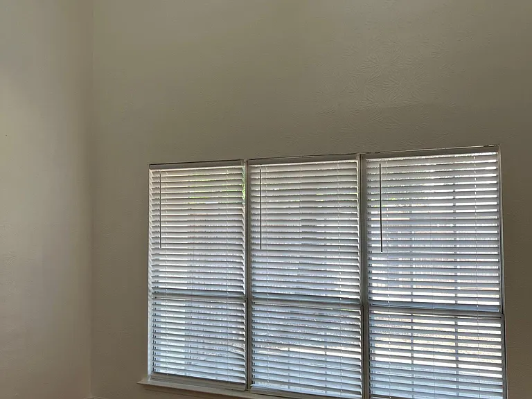 12828 Woodbend Ct — Photo 7