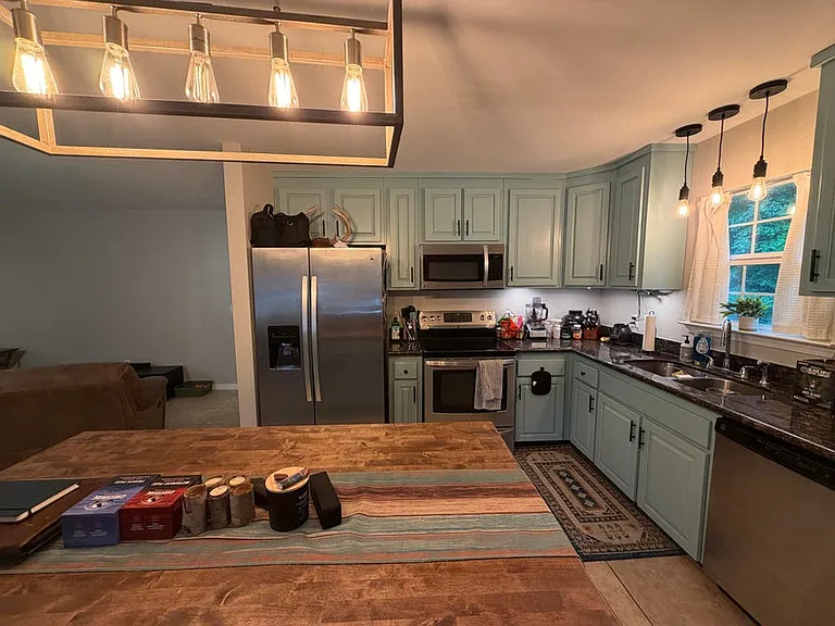 138 Adams St — Photo 13