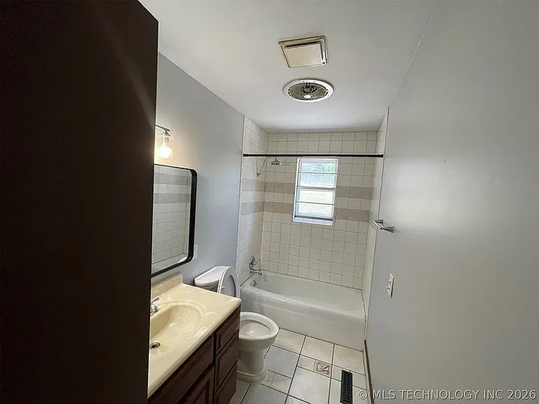 278 Hickory Dr — Photo 20