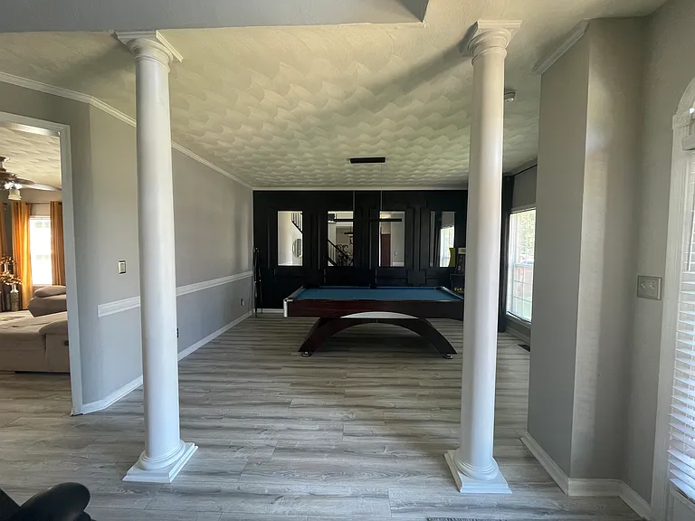 1024 Windward Ln — Photo 2