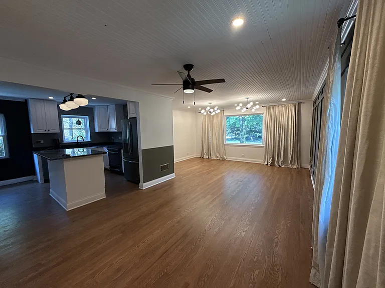 740 N La Grange Rd #1 — Photo 4