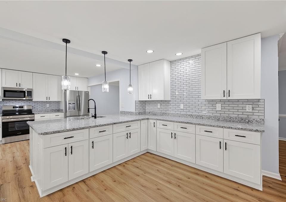 1st image of 1032 Copper Stone Cir