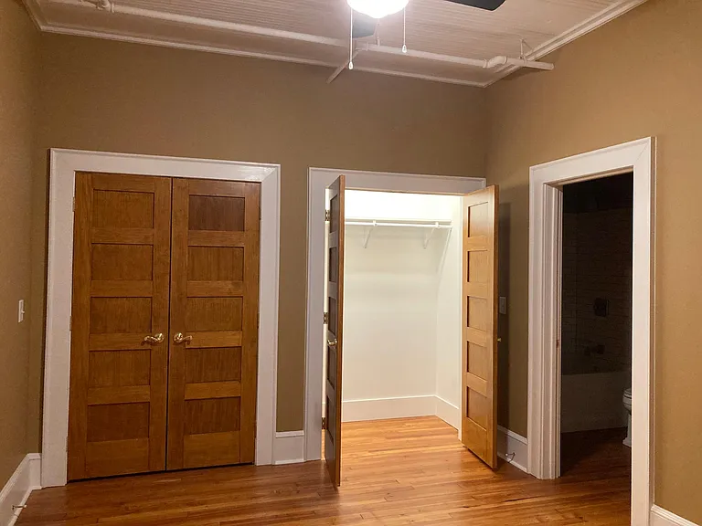 212 S Center St #203 — Photo 24