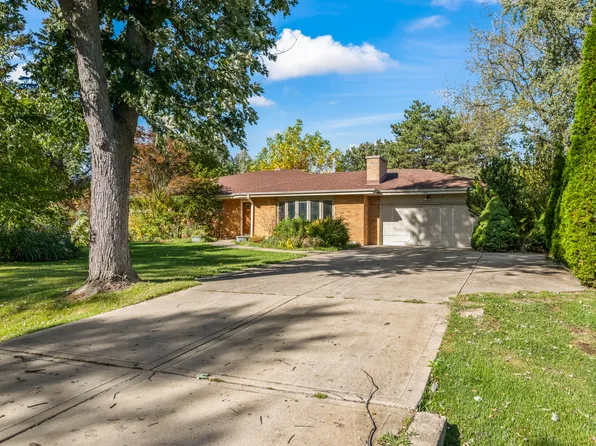 412 W Olive St, Prospect Heights, IL 60070