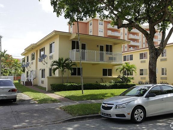 2nd image of 31 Menores Ave Unit 2