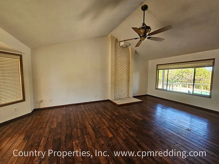 3779 Rosita Dr — Photo 2