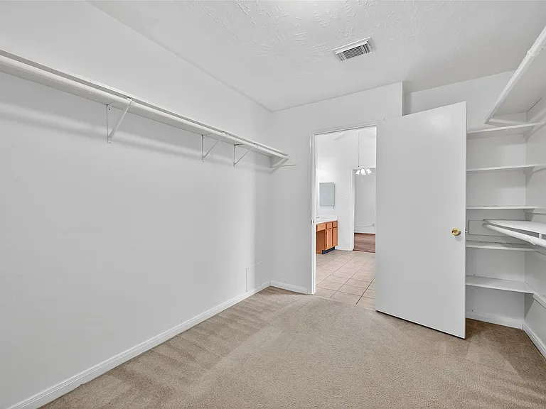 914 W Peach Hollow Cir — Photo 23