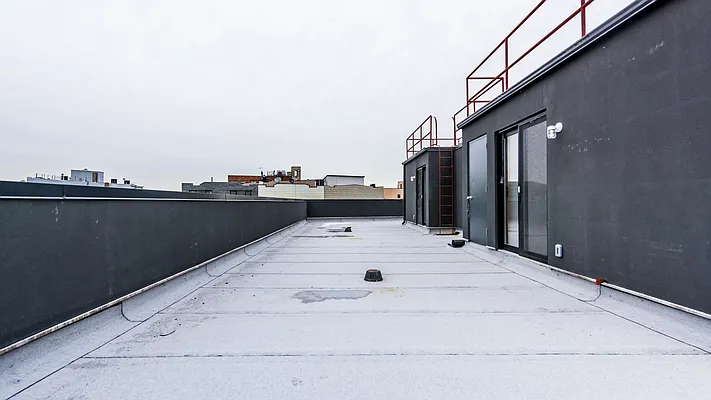 Rented by Nooklyn NYC LLC | media 36