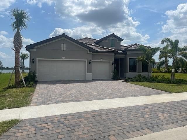 1st image of 7901 SUNSET PINES DRIVE