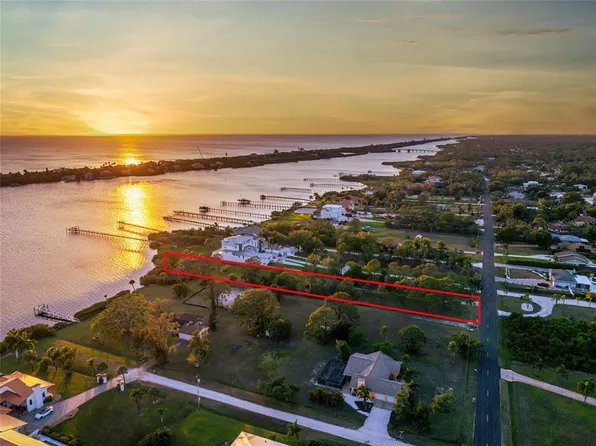 Bayshore Dr #917, Englewood, FL 34223