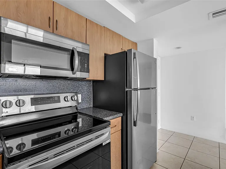 1690 SW 27th Ave #608 — Photo 11