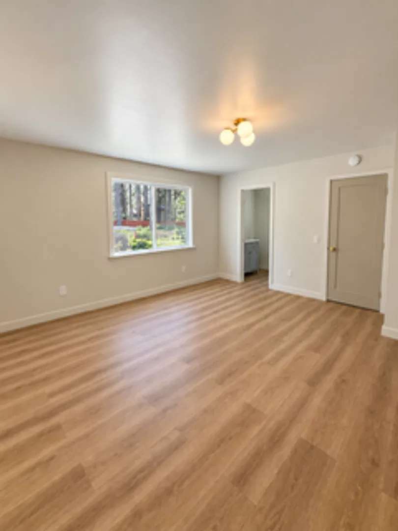 1145 Keller Road — Photo 4