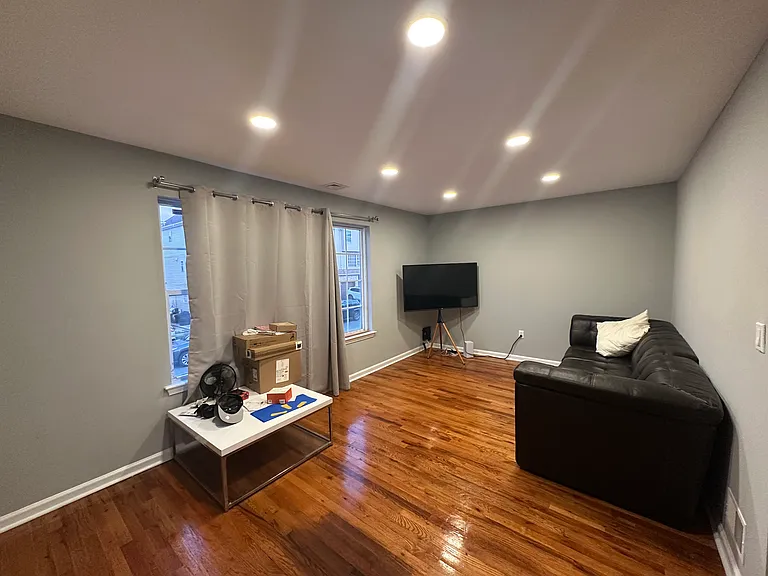 7311 Dane Ct — Photo 5