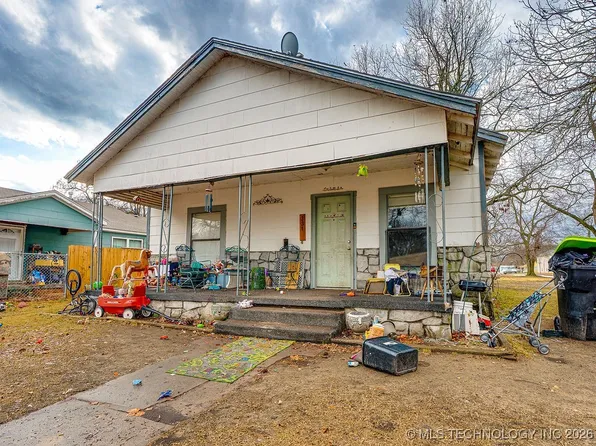 331 W 6th St, Ada, OK 74820
