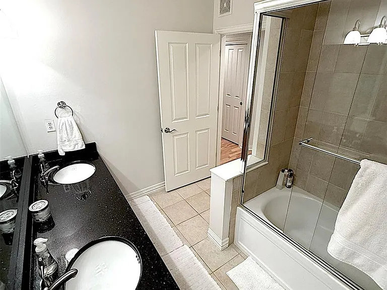 2700 E Cherry Creek South Dr #117 — Photo 19