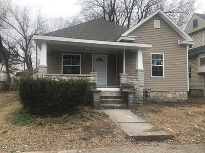 210 W 10th St, Carthage, MO, 64836