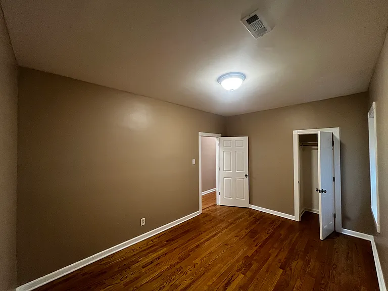 735 N Hamlin Ave #1 — Photo 8