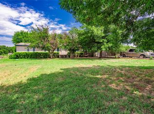 124 Clay Ct, Springtown, TX 76082