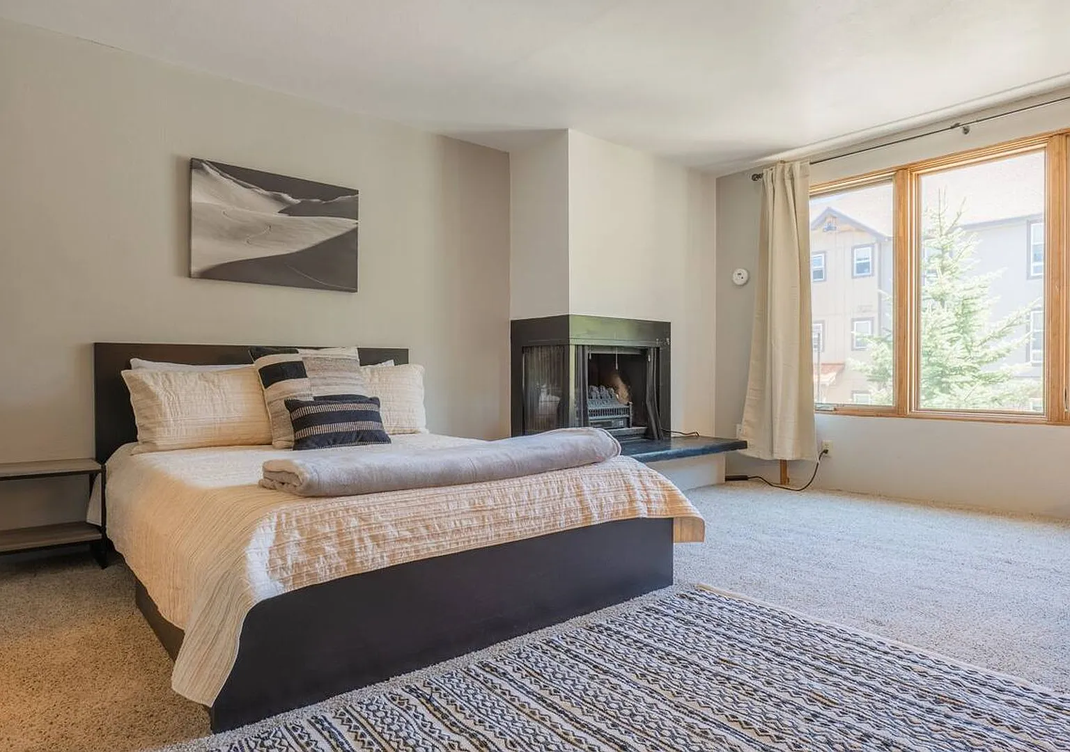 Walk to Main St and Gondola! Furnished! — Photo 3