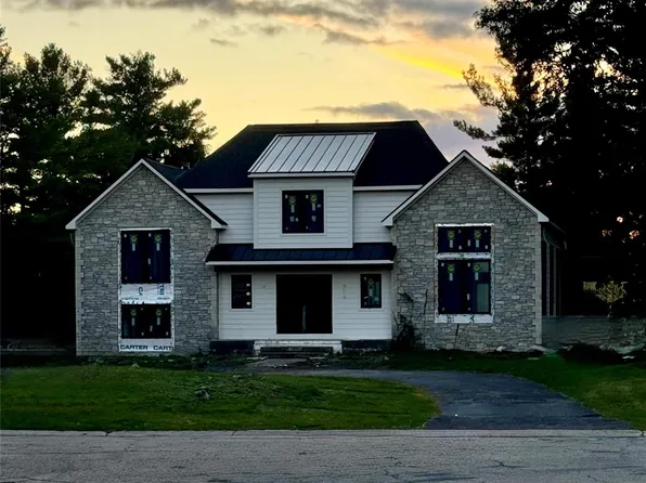 5646 Lane Lake Ct, Bloomfield Hills, MI 48302