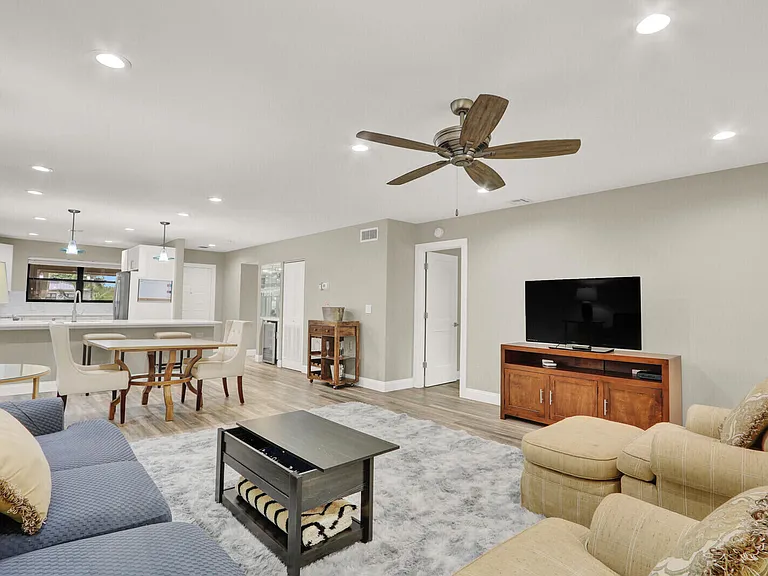 12910 Briarlake Dr #203 — Photo 11
