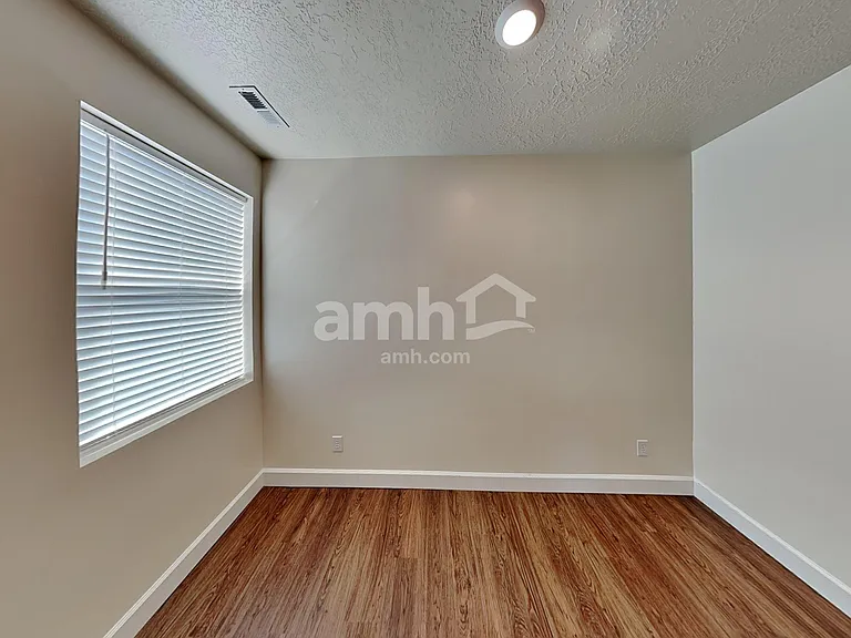 1176 N Wagon Way — Photo 24