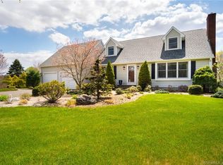 1 Granby Farms Rd, Granby, CT 06035