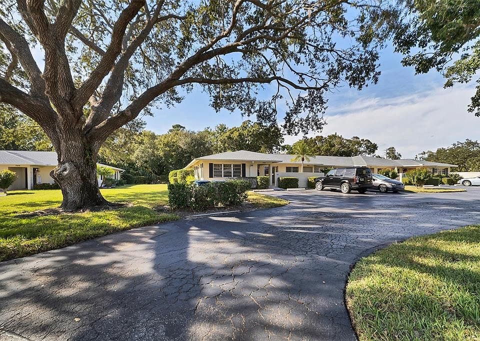 1st image of 7024 W COUNTRY CLUB DRIVE N