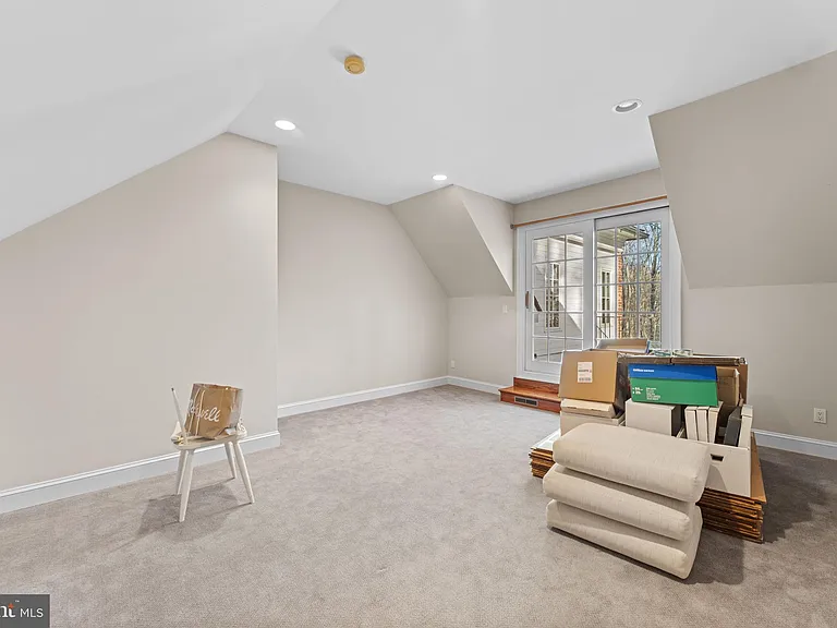 8541 Old Dominion Dr — Photo 69