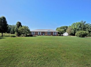 2821 Woodruff Rd, Bethel, OH 45106