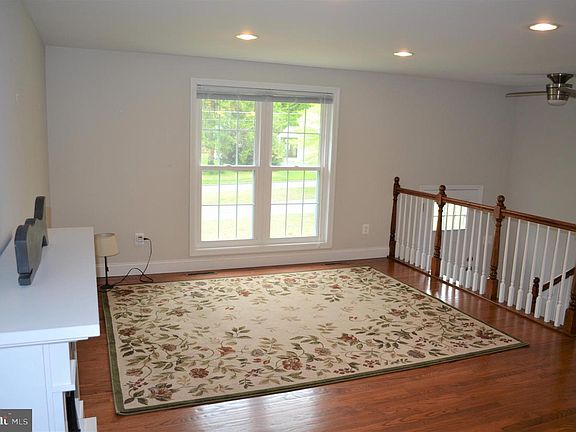 3rd image of 200 Baybourne Dr