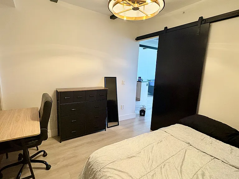145 Columbia St W #1001 — Photo 10