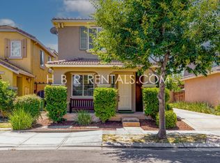 132 W Del Prado Ct, Mountain House, CA 95391