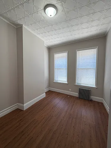 100 Kingsland Ave #1R Photo 1 100 Kingsland Ave #1R Photo 1