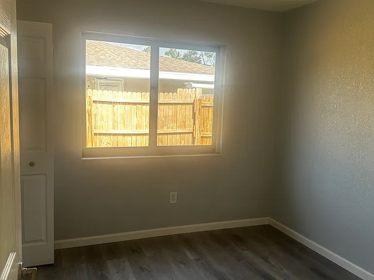 1458 Port Malabar Blvd NE — Photo 5