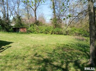313 Douglas St, Anna, IL 62906