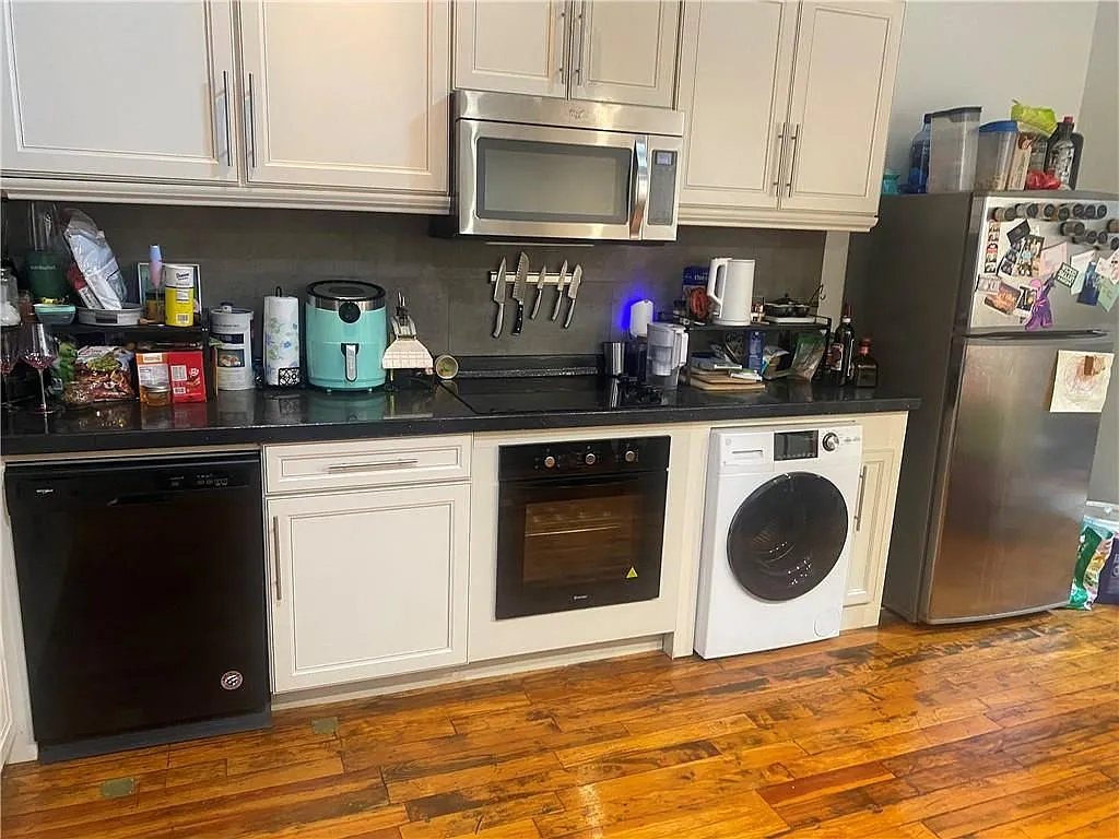 1 bed, 1.0 bath, 875 sqft, $1,850 — Photo 2