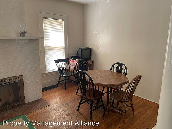 3rd image of 728 Westcott St