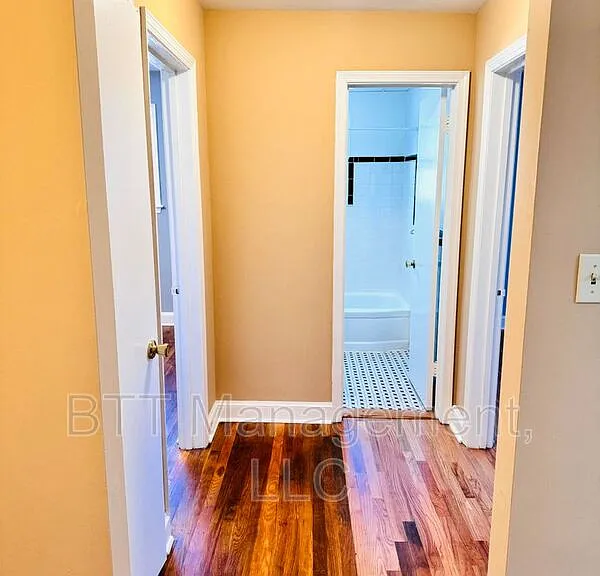 8805 Plymouth St #5 — Photo 18