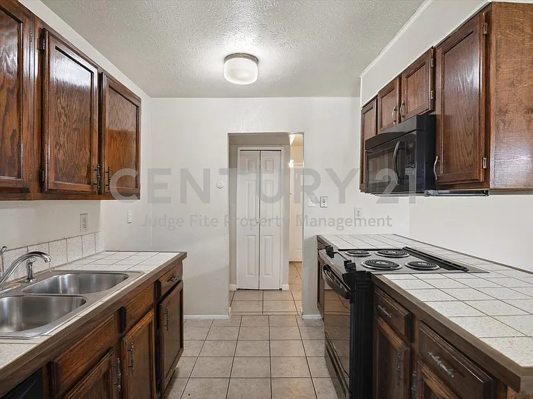 10217 Ironwood Ln — Photo 10