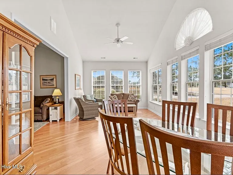 7401 Hermitage Ln — Photo 13